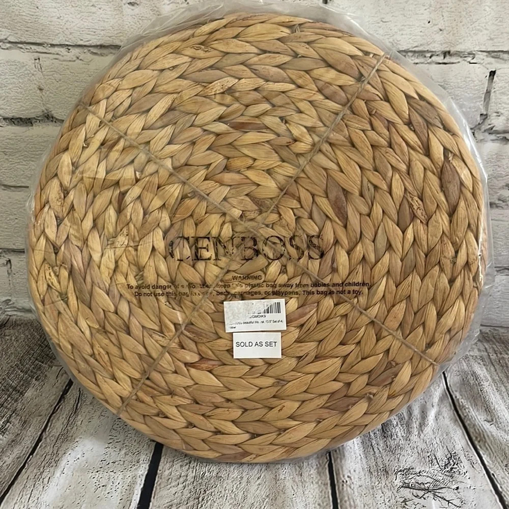 NIB! Set of 4 ratan woven placemats 14” diameter - Picture 3 of 3